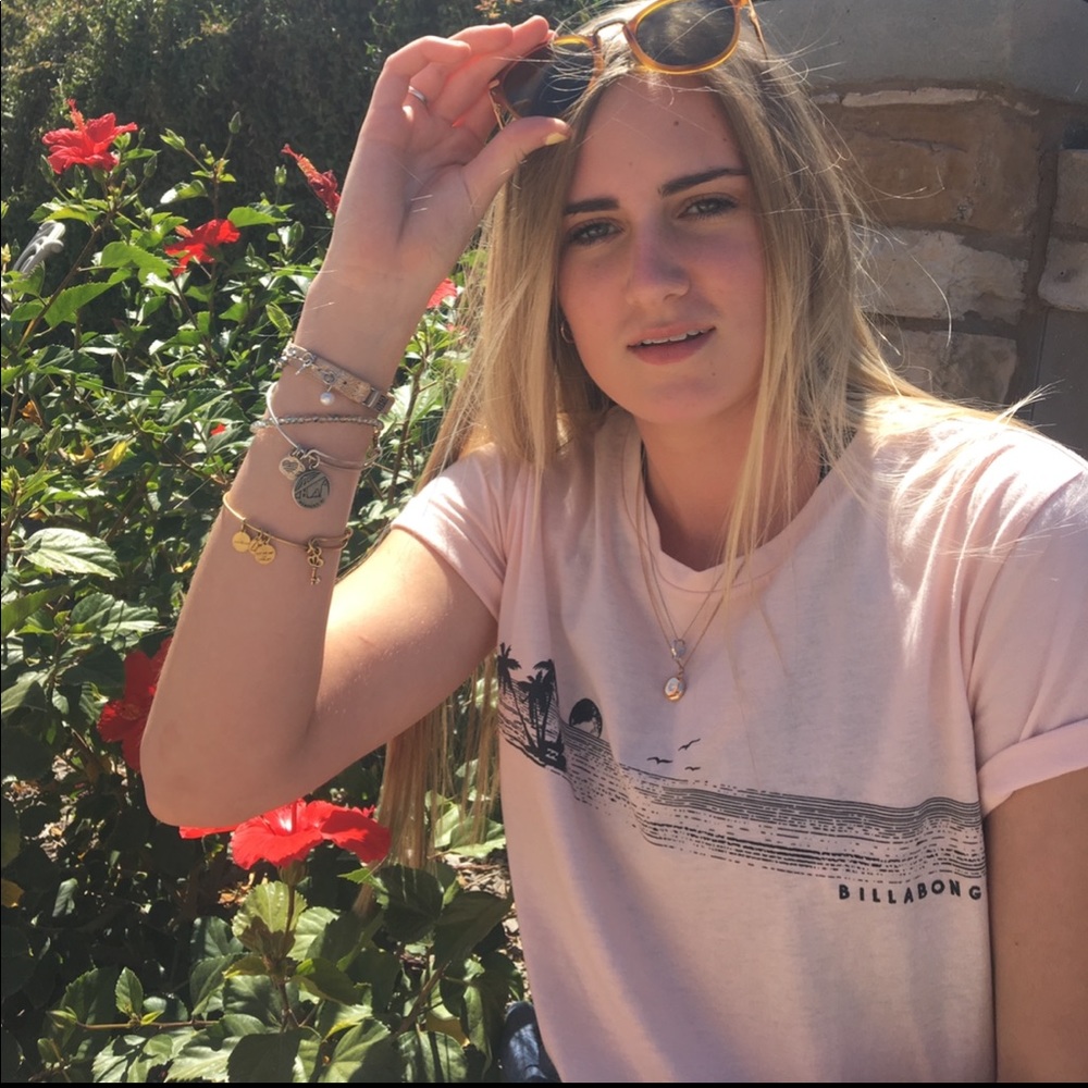 Billabong t shirt
